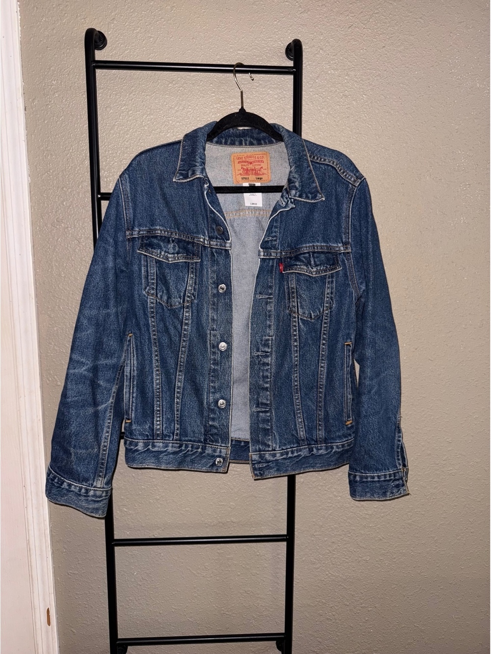 Levi's Large Denim Jacket, 100% Cotton, Classic Blue Jean Jacket